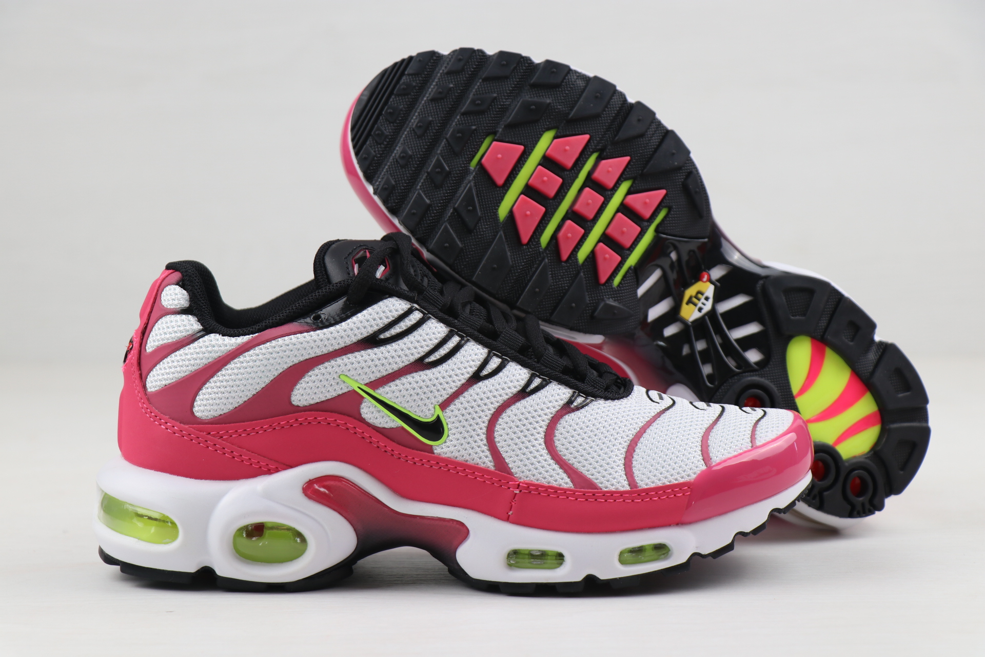 Nike Air Max PLUS White Peach Black Green For Women